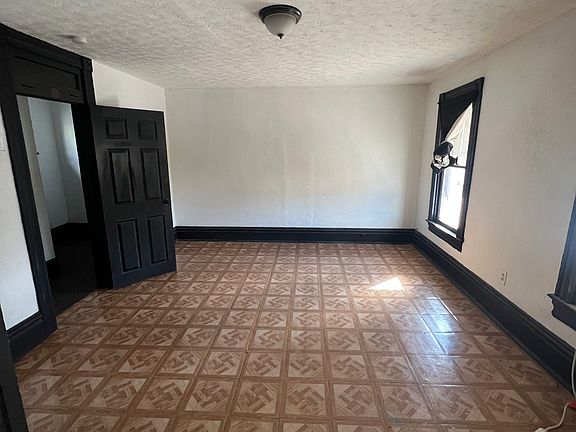 3rd image of 47 Knox Ave #1