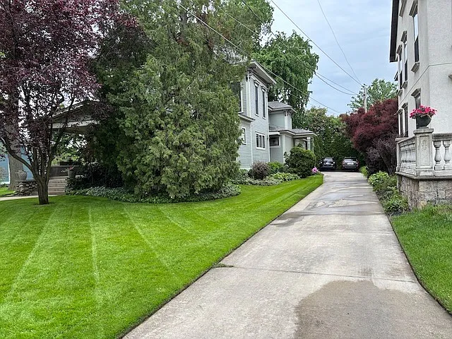539 Fairview Ave NE — Photo 10