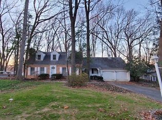 5004 Firethorn Ln, Mechanicsburg, PA 17055