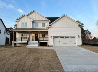 419 Stable Ct, Linden, NC 28356