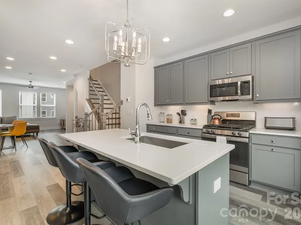 235 S Bruns Ave, Charlotte, NC 28208