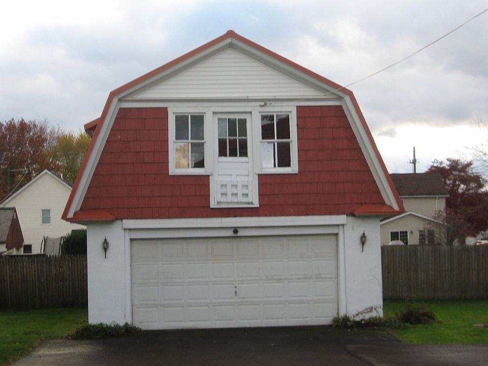 2 car garage with loft