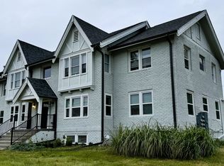 4801 University Ave APT 2, Des Moines, IA 50311