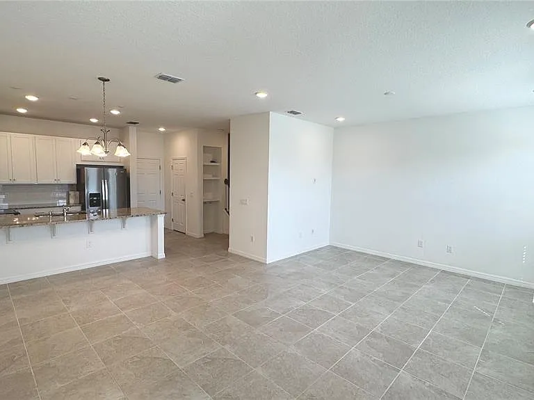 2327 Garden Belle Dr — Photo 3