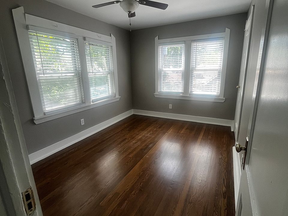 1st image of 4307 Gillham Rd #1