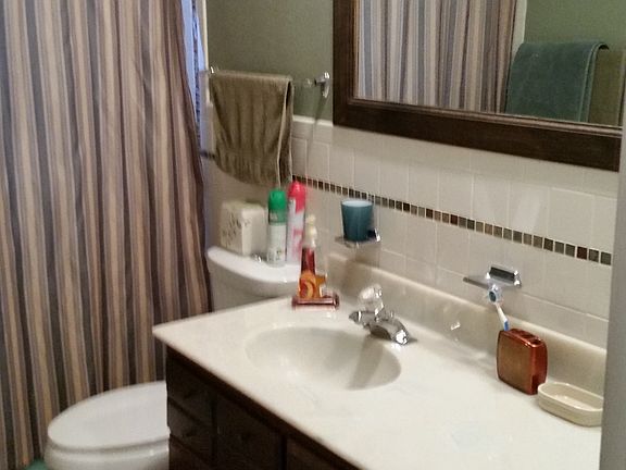 5th image of 300 Clairemont Dr