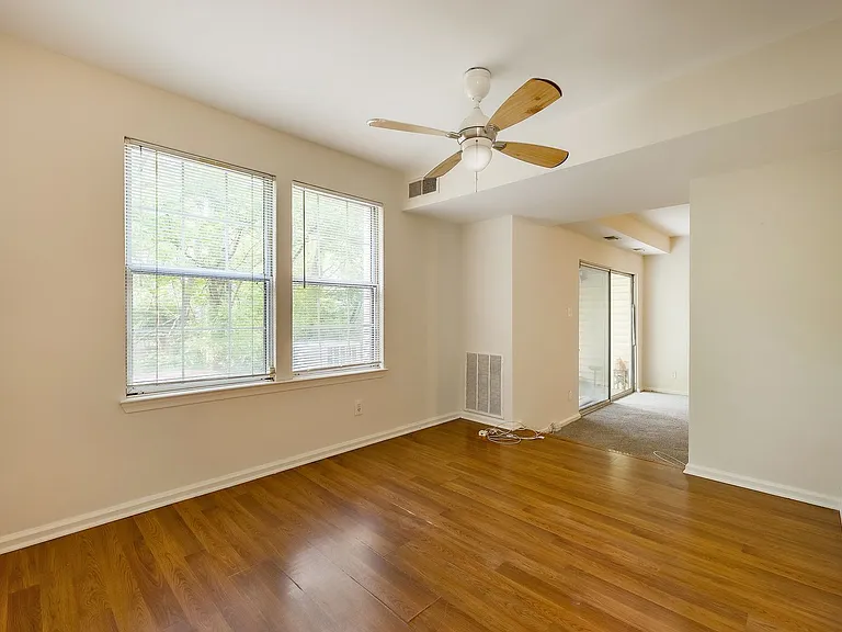 19 Pickering Ct #1 — Photo 9