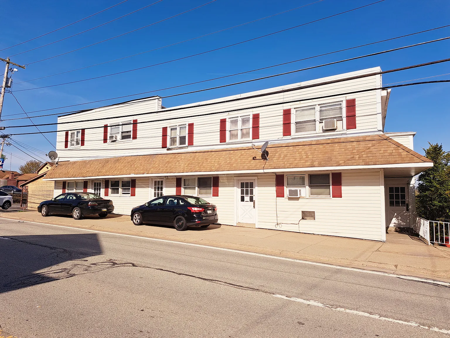 2211 Freeport Rd APT C photo 1