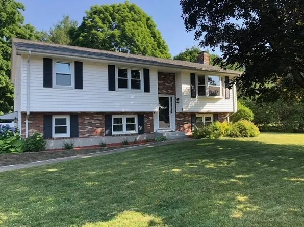 41 Green Dr, North Attleboro, MA 02760