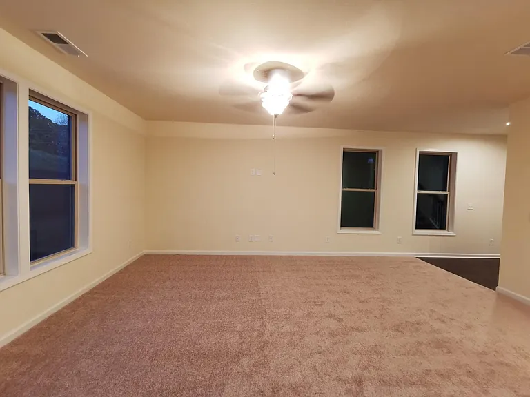 4425 Almanor Cir — Photo 5
