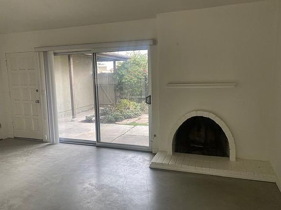 4th image of 2621 Bolker Way