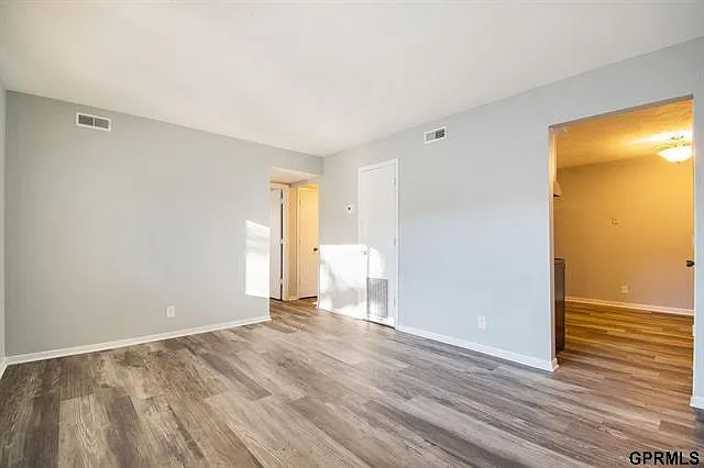 2 bed, 800 sqft, $950 — Photo 3