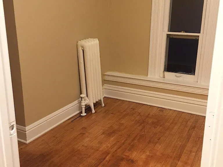 409 Ashland Ave #9 — Photo 5