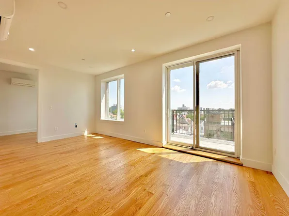 1644 New York Avenue image 2 of 10