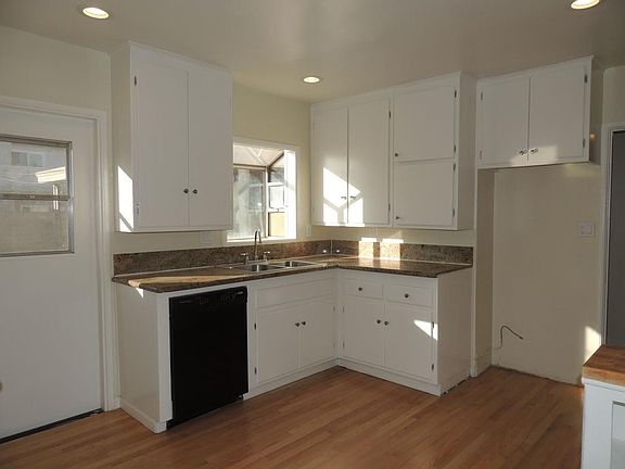 3rd image of 5422 E Brockwood St