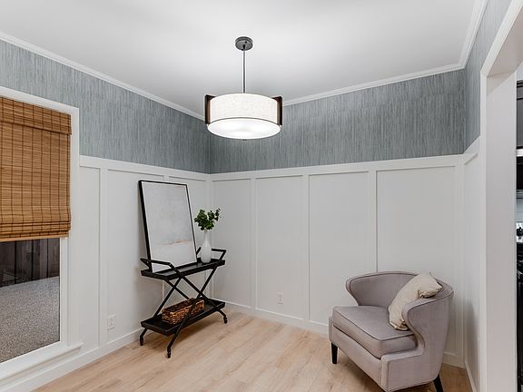 5th image of 3901 Whitland Ave APT 16