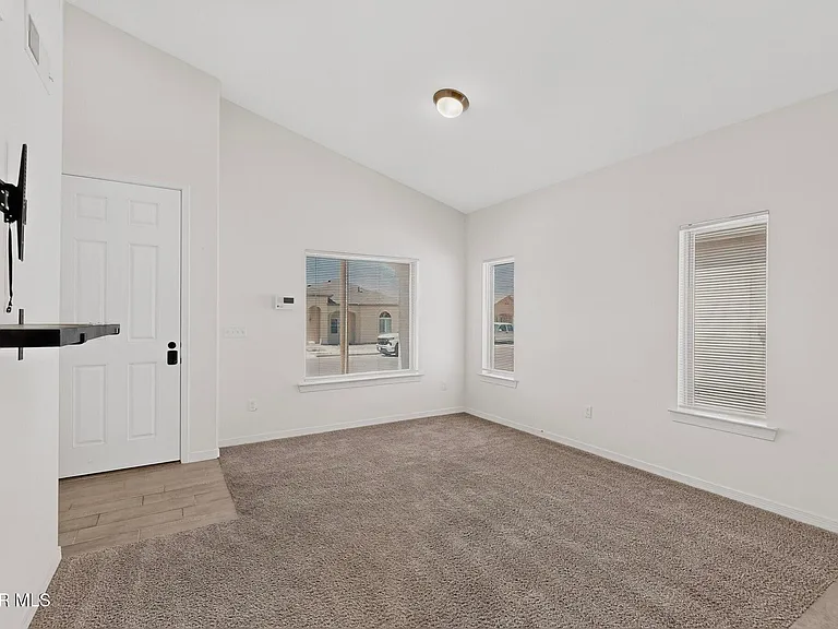 14321 Chris Zingo Ln — Photo 7