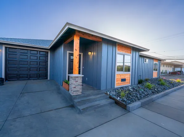 1214 N Park Ln, McKinleyville, CA 95519