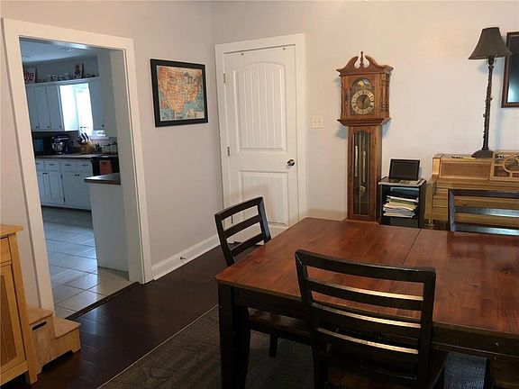 5th image of 1825 N Park Ave