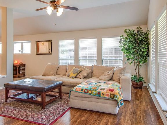 5th image of 2420 Northwind Dr