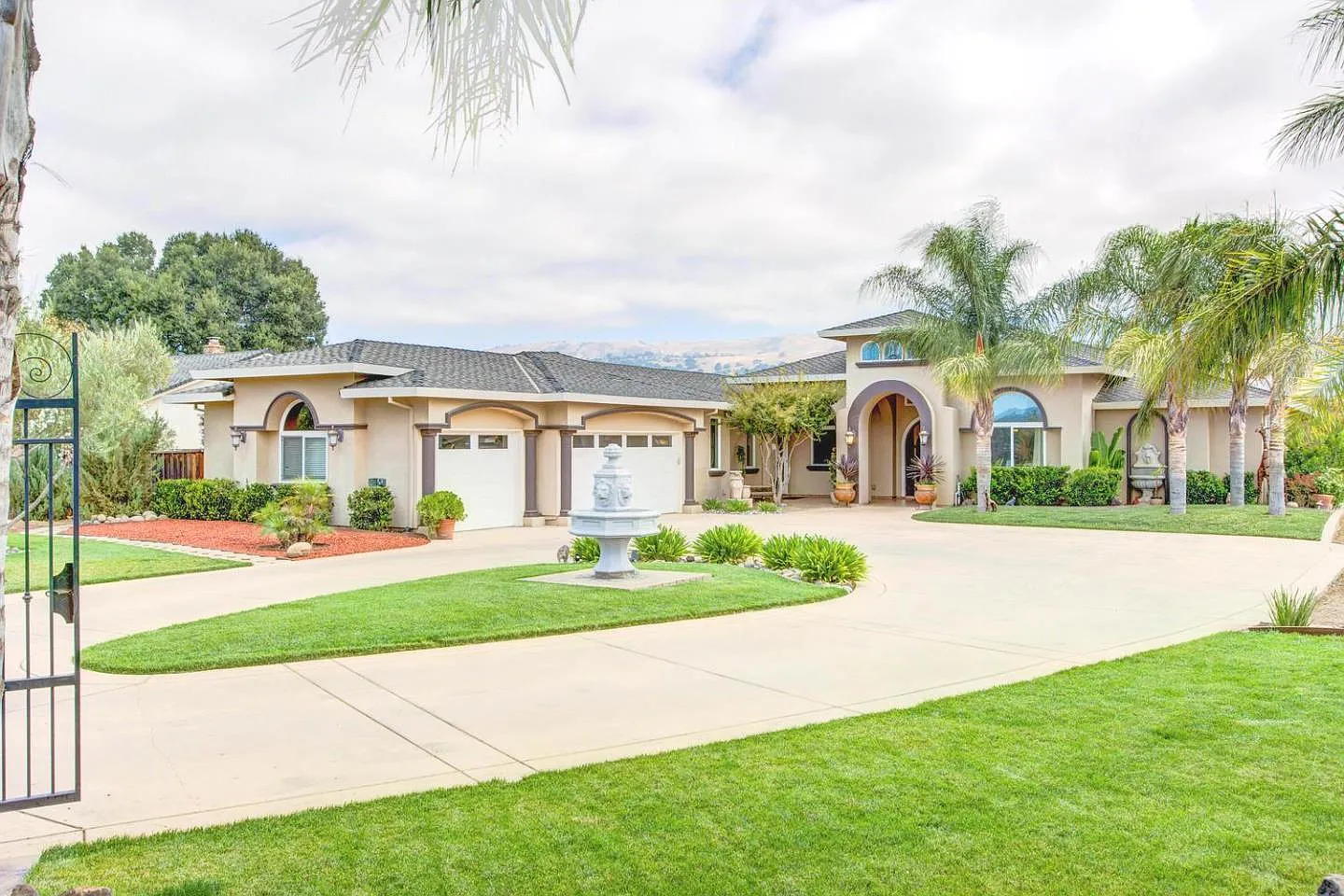 15130 Sycamore Ave photo 1