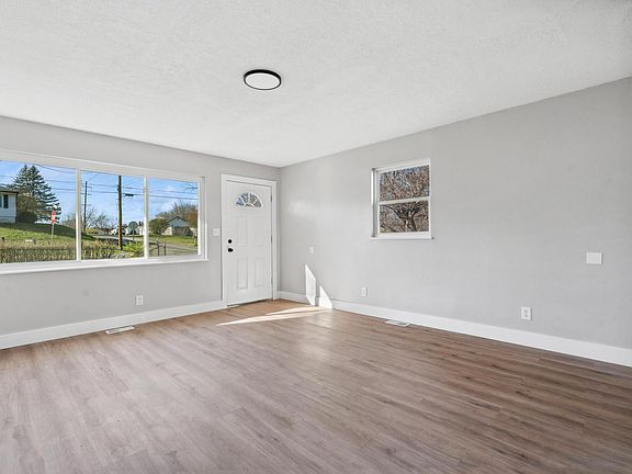 5th image of 1304 Ames Ave