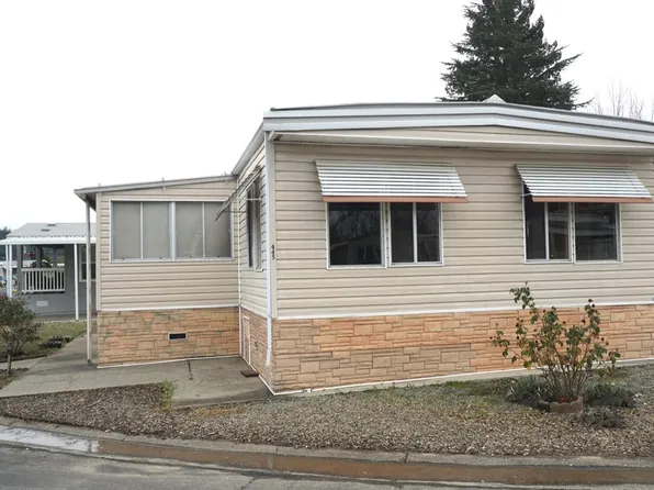 445 Colonial Park Drive, Santa Rosa, CA 95403