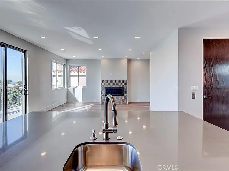 716 N Juanita Ave #A — Photo 34