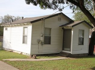 415 Hallvale Dr, White Settlement, TX 76108
