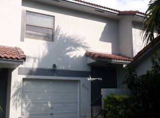 955 SW 112th Ter, Hollywood, FL 33025