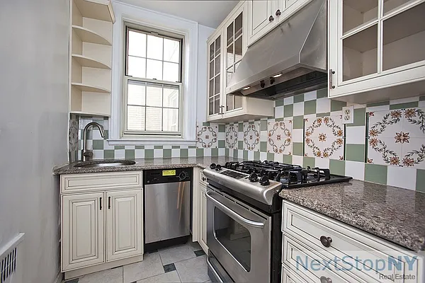 Sold by NextStopNY | media 11