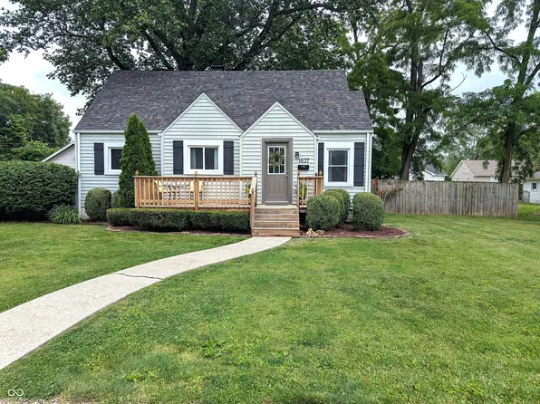 1637 Meridian St, Columbus, IN 47201
