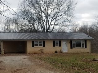 1143 Natural Bridge Rd, Waynesboro, TN 38485