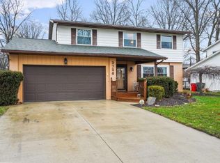 2728 Martha Ct, Grove City, OH 43123