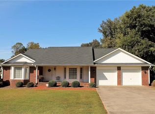 254 S Peace Haven Rd, Winston Salem, NC 27104