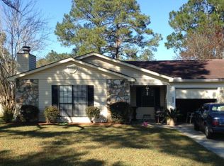 2006 Fallingleaf Ln, Valdosta, GA 31602