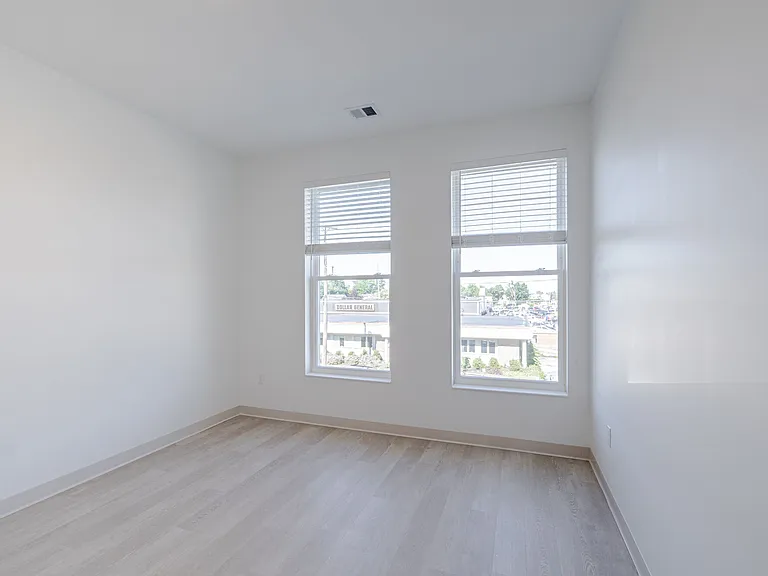 Winsor Place — Photo 9