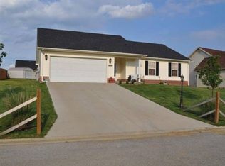2518 Magnolia Ct, Maysville, KY 41056
