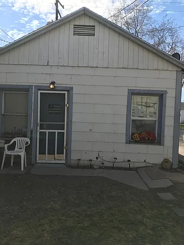 725 1/2 N Main St Photo 1