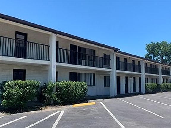 3rd image of 2 N Fernwood Ave APT 23