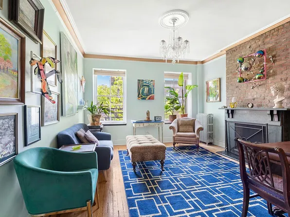 306 W 4th St APT D3, New York, NY 10014