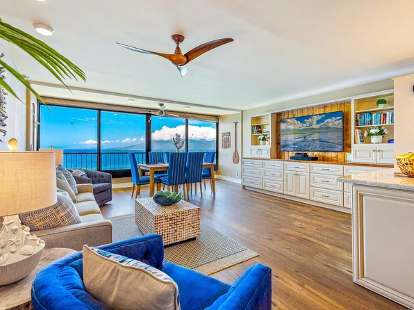 106 Kaanapali Shores Pl APT 804, Lahaina, HI 96761