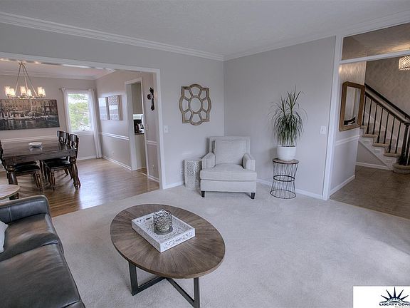 5th image of 1508 S 152nd Cir