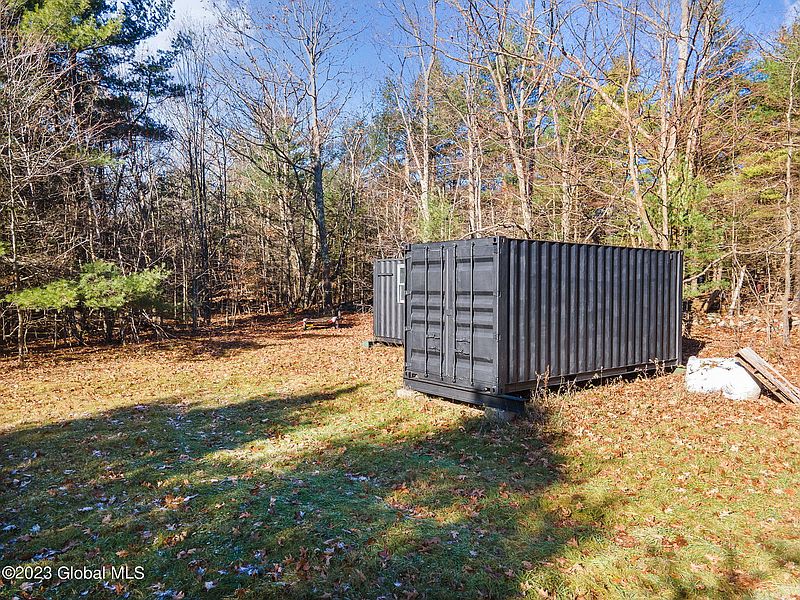 5th image of 168 Gates Hill Road
