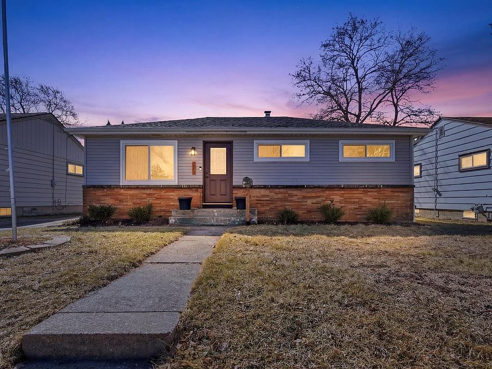 1st image of 4931 W Norwich COURT