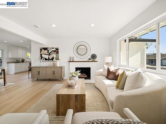 3rd image of 7654 Brighton Dr