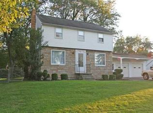 345 McGuire Rd, Rochester, NY 14616