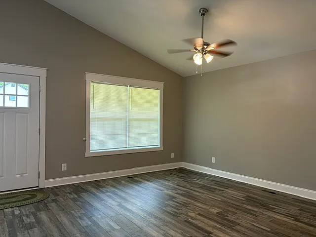 113 Bearden Rd — Photo 5