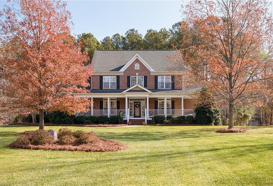 1st image of 3811 Summit Lakes Dr