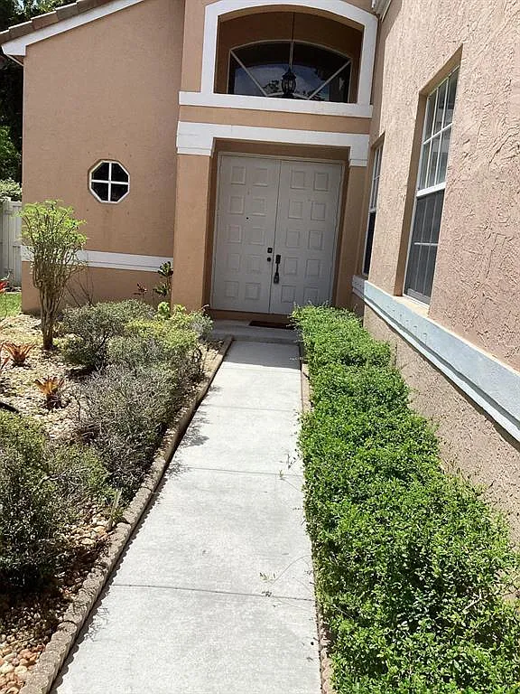 NW 2nd St, Pembroke Pines — Photo 2